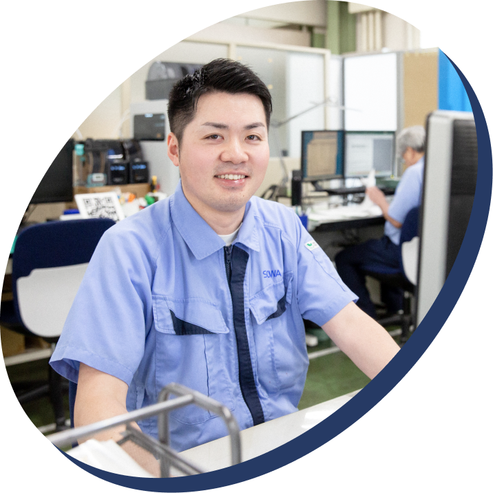 基板設計をしている様子